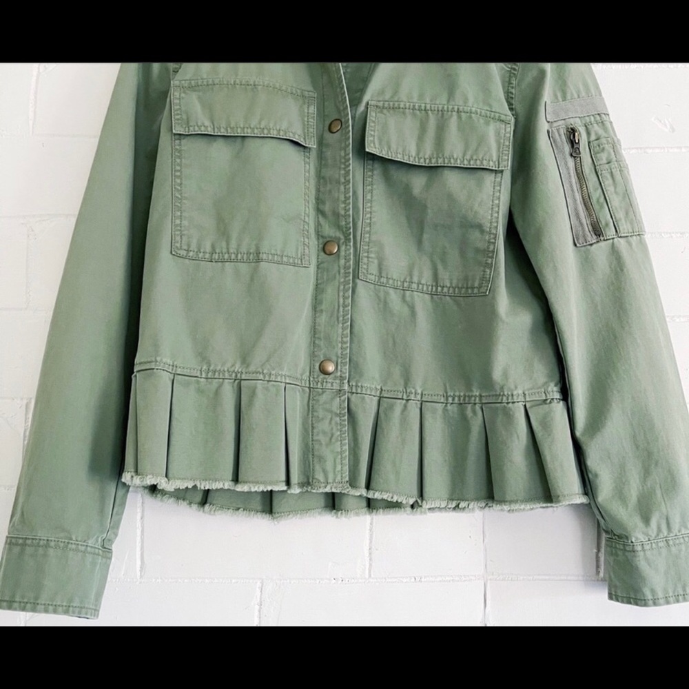 Jacket - Picture 2 of 5